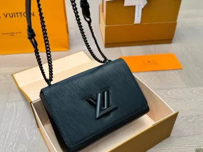 2025 パーティー向け ショルダーバッグ/ショルダーバッグ LOUIS VUITTON ルイヴィトン 23CM
