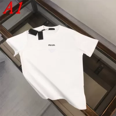 PRADAプラダ 2025新作   ラウンドネック 半袖Tシャツ   トレンドトップ