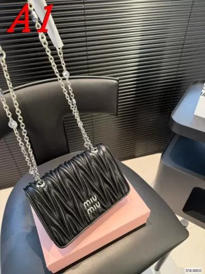 2025 扱いやすい ショルダーバッグ/ショルダーバッグ MCM エムシーエム 20CM