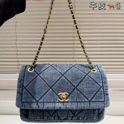 2025 アーティスティック わきの下包み CHANEL  シャネル   30CM
