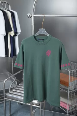 LOUIS VUITTONルイヴィトン 2025新作 ラウンドネック 半袖Tシャツ モード系