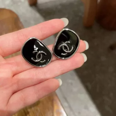 シャネル ピアス 2025SS 摩擦で色落ちしない CHANEL