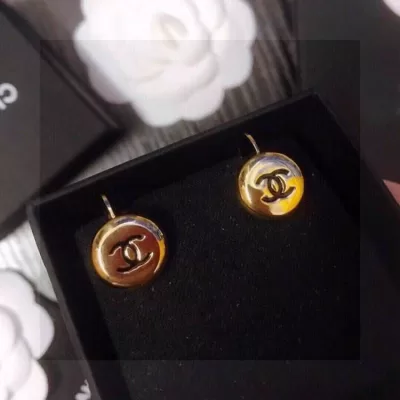 シャネル ピアス 2025SS 色褪せない CHANEL