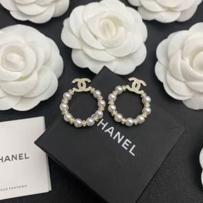 シャネル ピアス 2025SS ワードローブの定番 CHANEL
