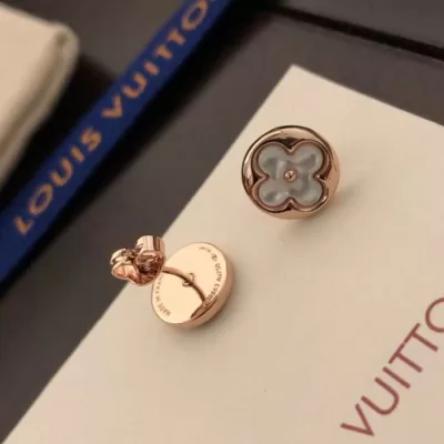 ルイヴィトン ピアス 2025SS 何年も使える LOUIS VUITTON