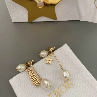 ディオール イヤリング 2025SS 飽きの来ない DIOR