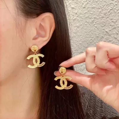シャネル イヤリング 2025SS 光沢持続 CHANEL