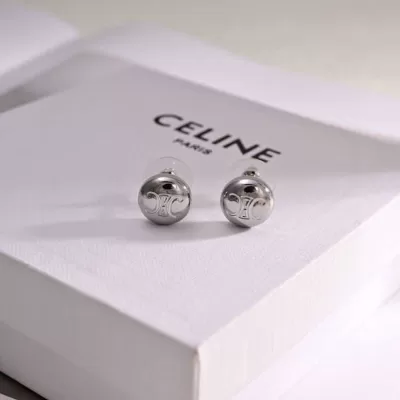 セリーヌ イヤリング 2025SS 発色持続 CELINE