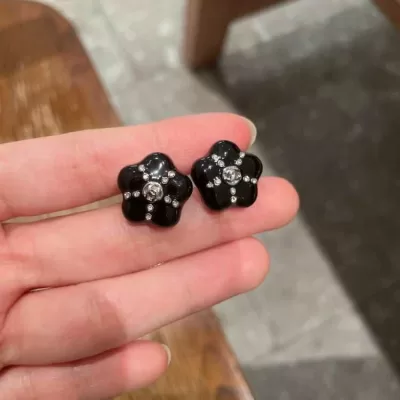 シャネル ピアス 2025SS 汗で変色しない CHANEL