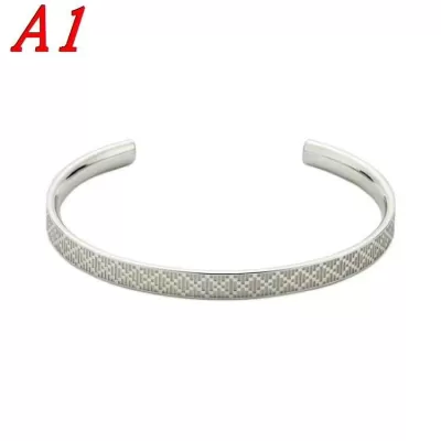 グッチ ブレスレット/バングル 2025SS 時を経ても輝く GUCCI