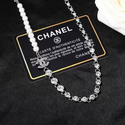シャネル ネックレス 2025SS 時を経ても輝く CHANEL