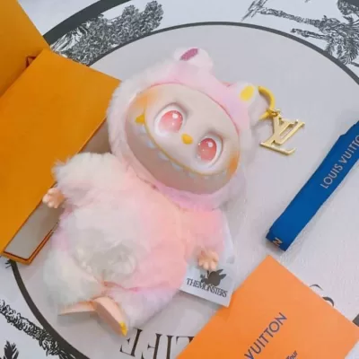 ルイヴィトン キーホルダー 2025SS 汗に強い LOUIS VUITTON