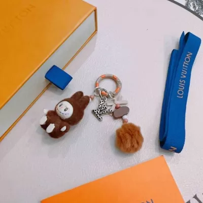 ルイヴィトン キーホルダー 2025SS 特殊加工 LOUIS VUITTON