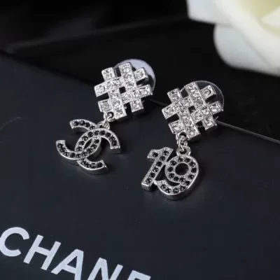 シャネル イヤリング 2025SS シーズン問わず CHANEL