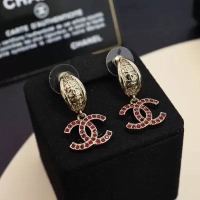 シャネル ピアス 2025SS どんな装いにも合う CHANEL