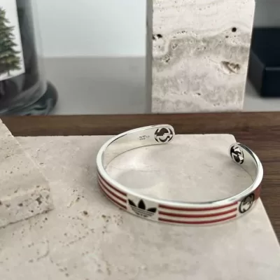 グッチ ブレスレット/バングル 2025SS どんな装いにも合う GUCCI