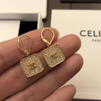 セリーヌ イヤリング 2025SS 経年変化少ない CELINE