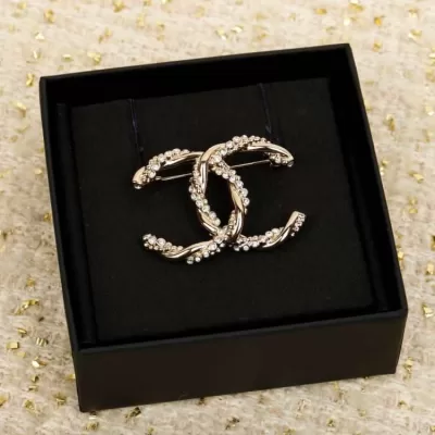 シャネル ブローチ 2025SS 色褪せない CHANEL