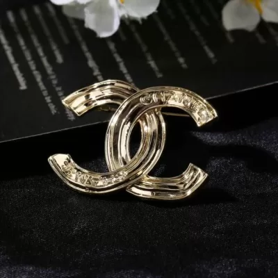 シャネル ブローチ 2025SS 普遍的な美しさ CHANEL