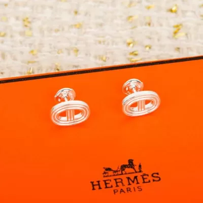 エルメス ピアス 2025SS 経年変化少ない HERMES