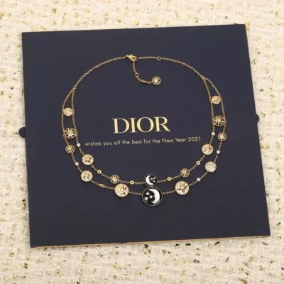 ディオール ネックレス 2025SS フォーマルにもカジュアルにも DIOR