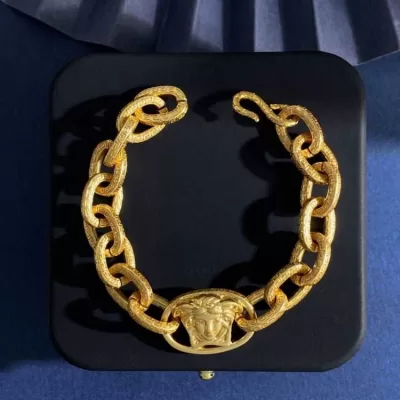 ヴェルサーチ ブレスレット/バングル 2025SS 洗練された耐久性 VERSACE