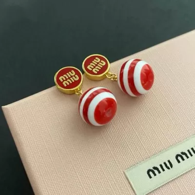 ミュウミュウ ピアス 2025SS 色褪せない MIU MIU