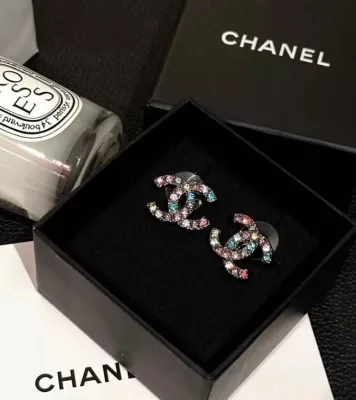 シャネル ピアス 2025SS 精密加工 CHANEL