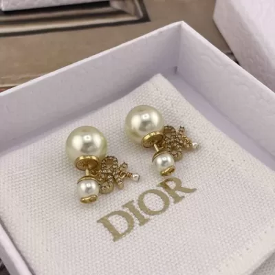 ディオール ピアス 2025SS 劣化しにくい DIOR