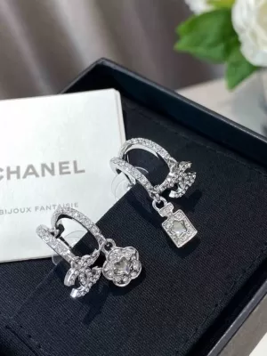 シャネル イヤリング 2025SS ロングセラー CHANEL