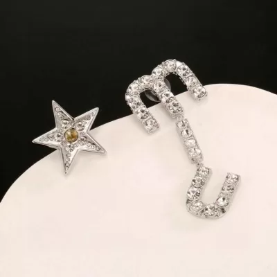 ミュウミュウ ピアス 2025SS 高強度 MIU MIU