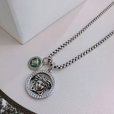 ヴェルサーチ ネックレス 2025SS プロテクトコート VERSACE