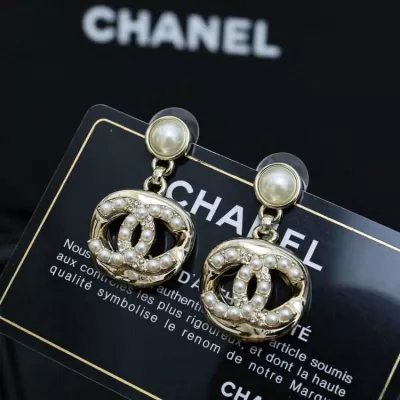 シャネル イヤリング 2025SS 大人のベーシック CHANEL