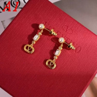 ヴァレンティノ ピアス 2025SS 洗っても色落ちなし VALENTINO