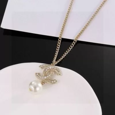 シャネル ネックレス 2025SS どんな装いにも合う CHANEL