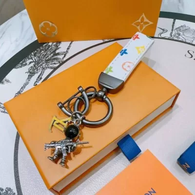 ルイヴィトン キーホルダー 2025SS 品質テスト済み LOUIS VUITTON