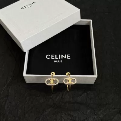 セリーヌ ピアス 2025SS 飽きの来ない CELINE