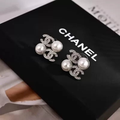 シャネル ピアス 2025SS メッキ剥がれない CHANEL