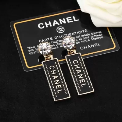 シャネル イヤリング 2025SS 変形しにくい CHANEL