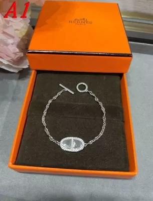 エルメス ブレスレット/バングル 2025SS 世代を超えて愛される HERMES