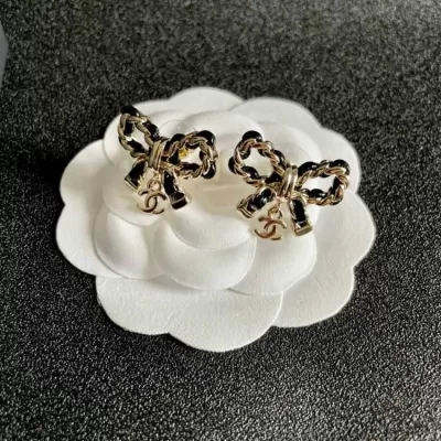 シャネル ピアス 2025SS 世代を超えて愛される CHANEL