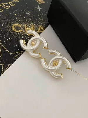 シャネル ピアス 2025SS 曲がりにくい CHANEL