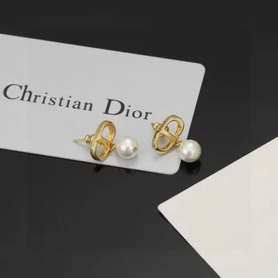 ディオール ピアス 2025SS 長期使用 DIOR