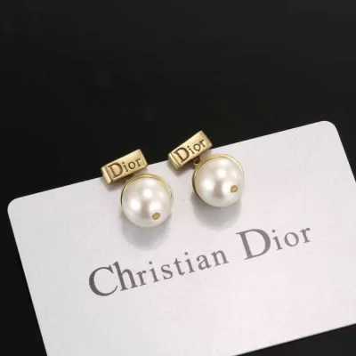 ディオール ピアス 2025SS 品質保証 DIOR