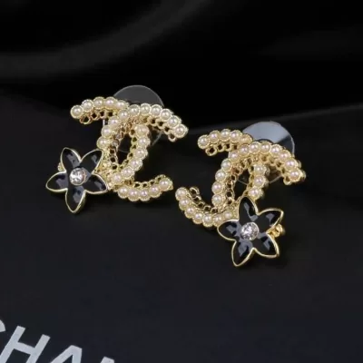 シャネル ピアス 2025SS 経年変化少ない CHANEL