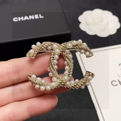 シャネル ブローチ 2025SS 特殊加工 CHANEL
