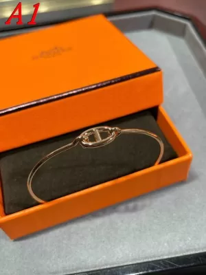 エルメス ブレスレット/バングル 2025SS スタイリッシュな定番 HERMES