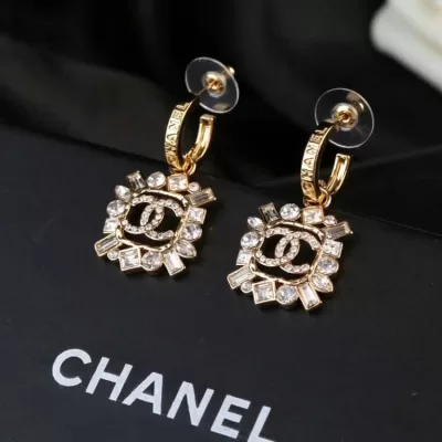 シャネル イヤリング 2025SS 世代を超えて愛される CHANEL