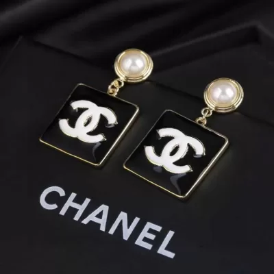シャネル イヤリング 2025SS メッキ剥がれない CHANEL