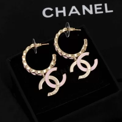 シャネル ピアス 2025SS 日常使いに最適 CHANEL